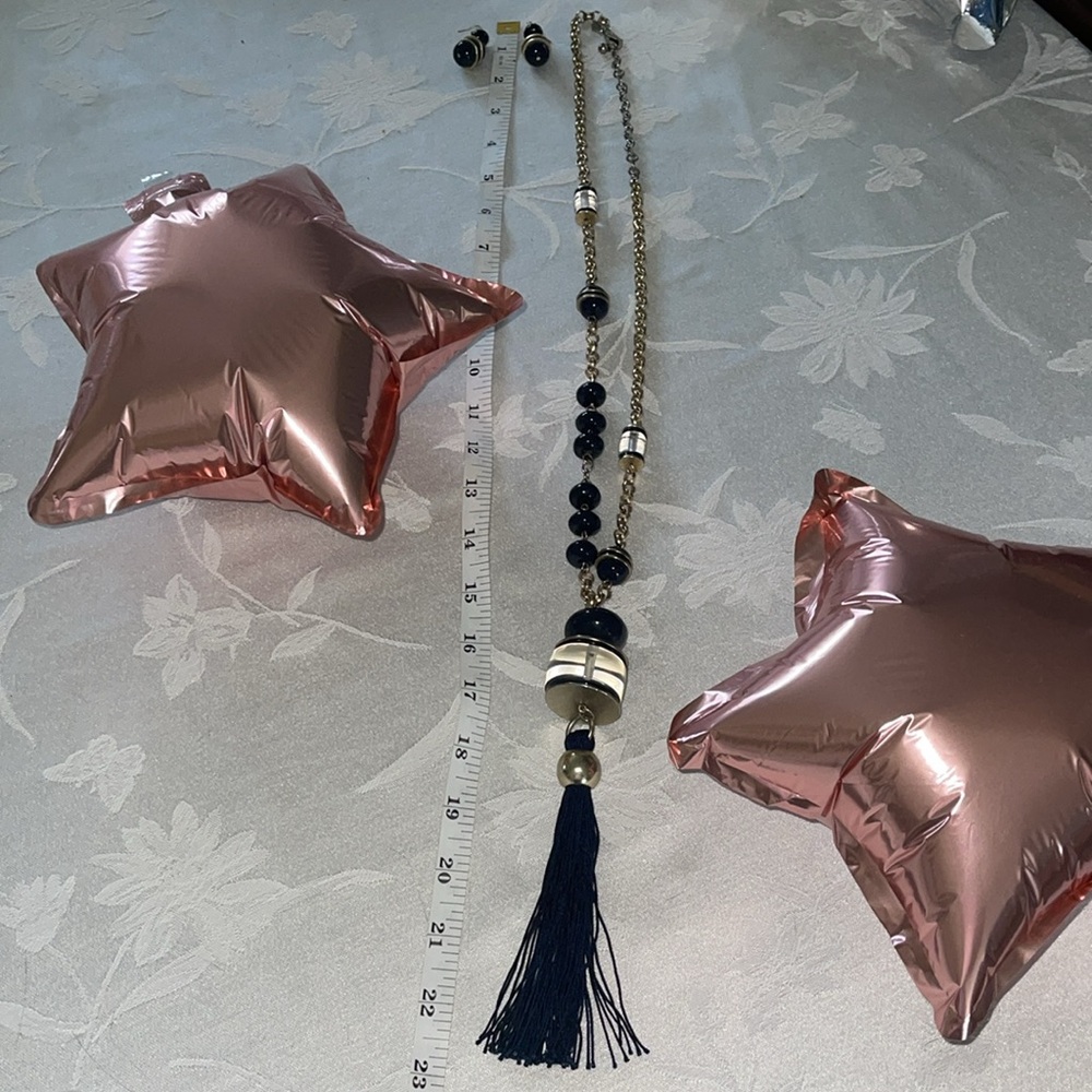 2 pc jewelry set. Pre LOVED. Navy blue & gold-tone: earrings & tassle necklace. - Picture 9 of 9